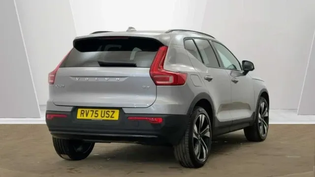 Vehicle Thumbnail 23