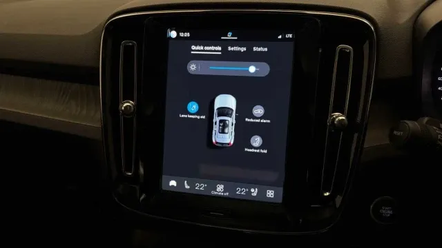 Vehicle Thumbnail 28
