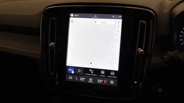 Vehicle Thumbnail 30