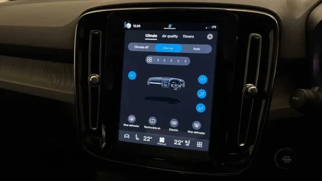 Vehicle Thumbnail 33