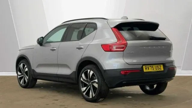 Vehicle Thumbnail 38