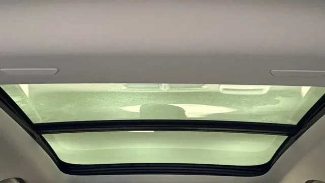 Vehicle Thumbnail 3