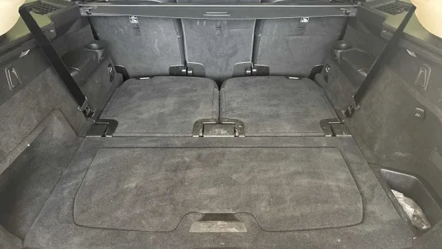 Vehicle Thumbnail 7