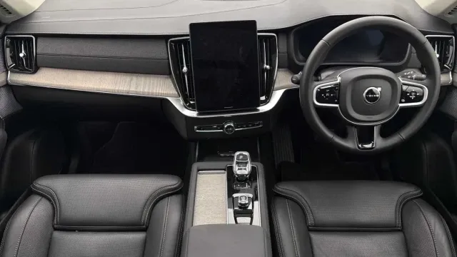 Vehicle Thumbnail 2