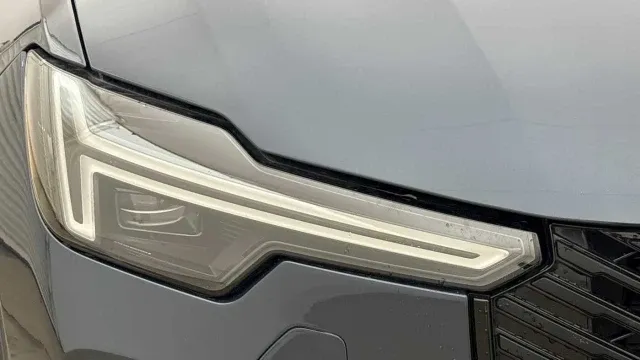Vehicle Thumbnail 15