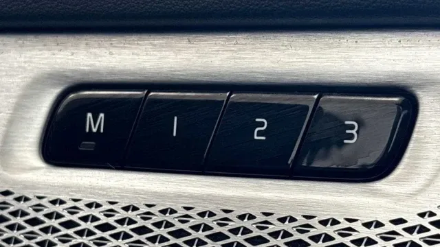 Vehicle Thumbnail 19