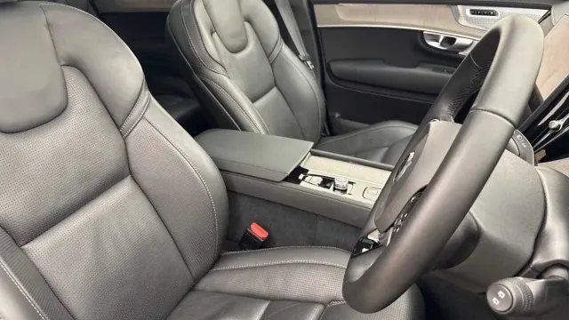 Vehicle Thumbnail 22