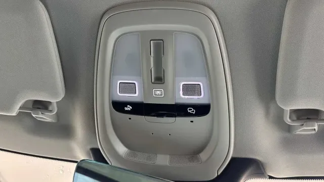 Vehicle Thumbnail 27