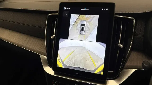 Vehicle Thumbnail 38