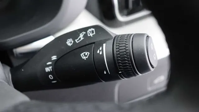 Vehicle Thumbnail 16
