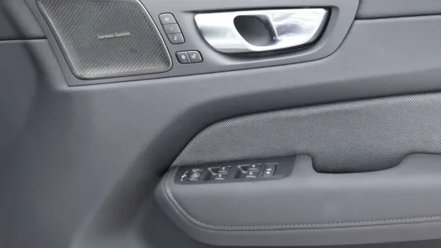 Vehicle Thumbnail 22