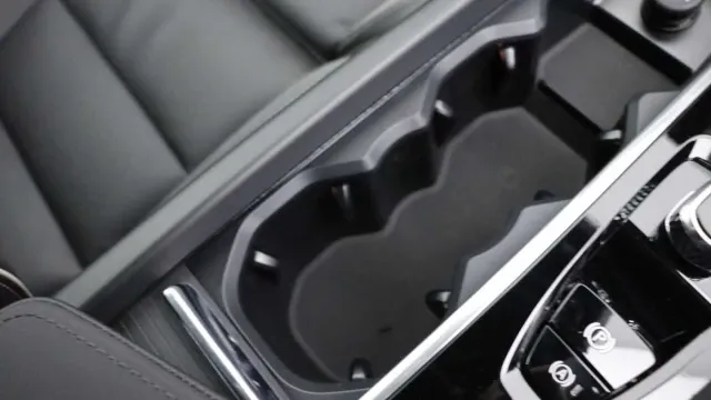 Vehicle Thumbnail 36