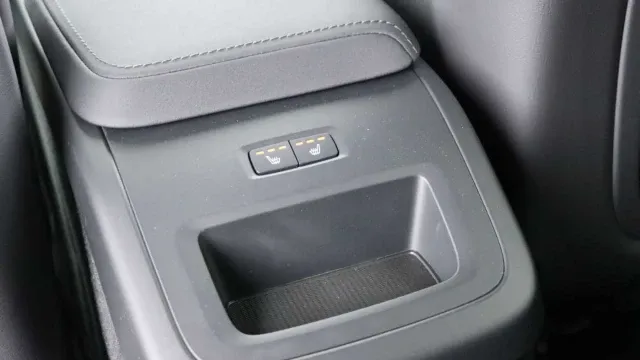 Vehicle Thumbnail 39