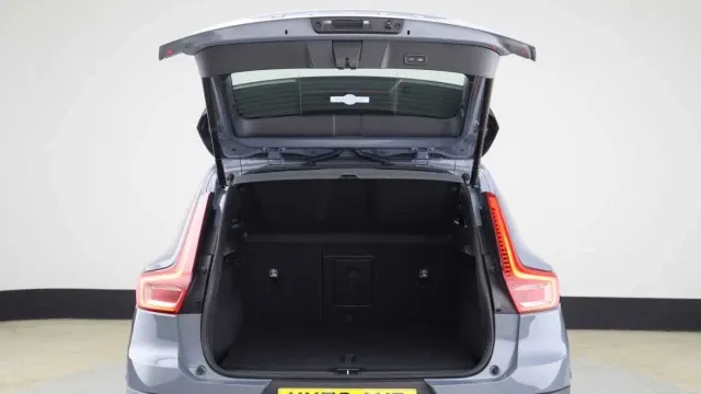 Vehicle Thumbnail 7