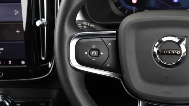 Vehicle Thumbnail 15