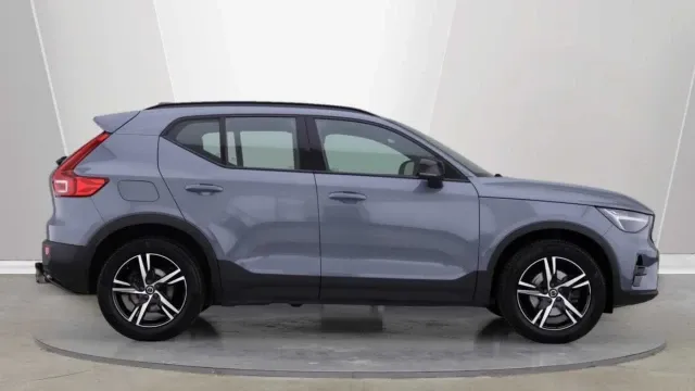 Vehicle Thumbnail 23