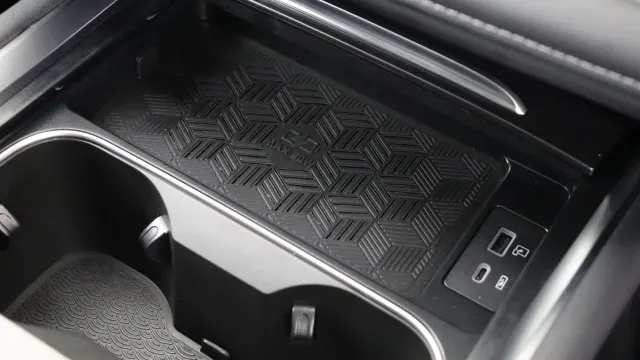 Vehicle Thumbnail 48