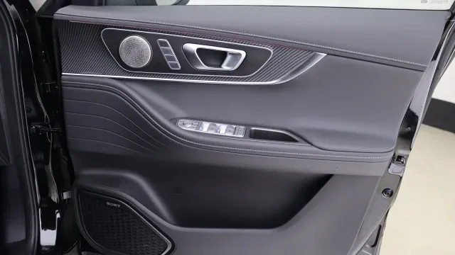 Vehicle Thumbnail 52