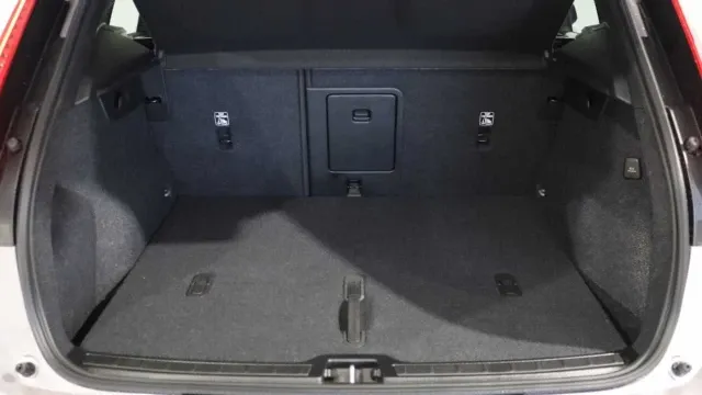Vehicle Thumbnail 6