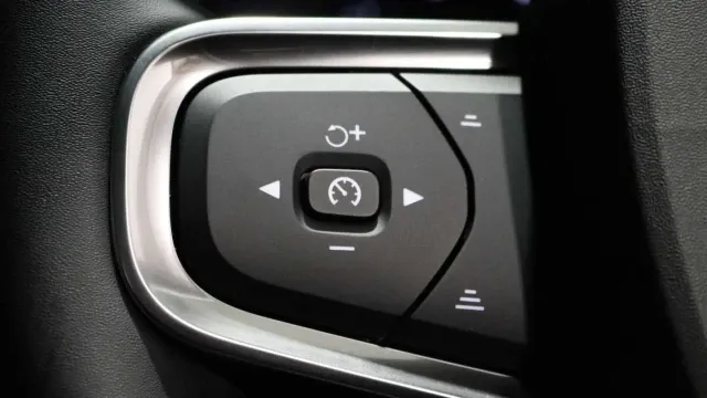 Vehicle Thumbnail 13
