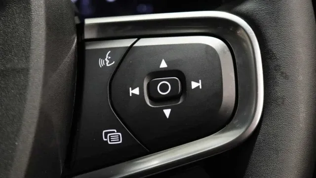 Vehicle Thumbnail 14