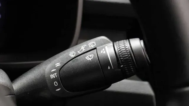Vehicle Thumbnail 15