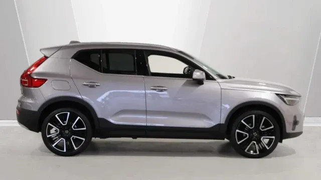Vehicle Thumbnail 23