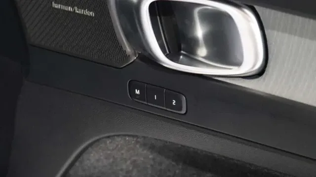 Vehicle Thumbnail 29