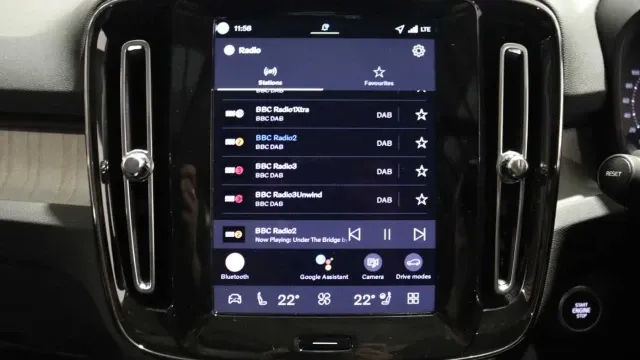 Vehicle Thumbnail 32