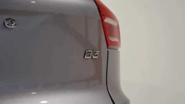 Vehicle Thumbnail 39