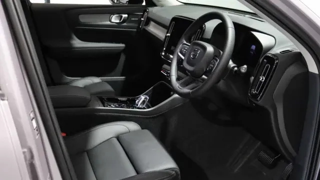 Vehicle Thumbnail 40