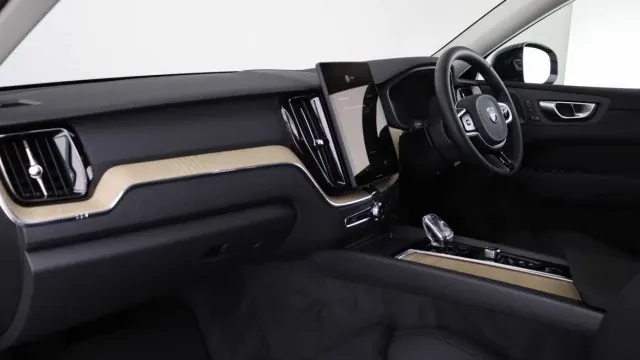 Vehicle Thumbnail 7