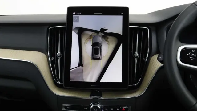 Vehicle Thumbnail 11