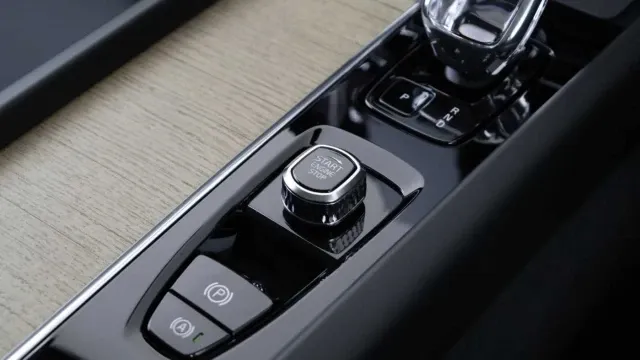 Vehicle Thumbnail 20