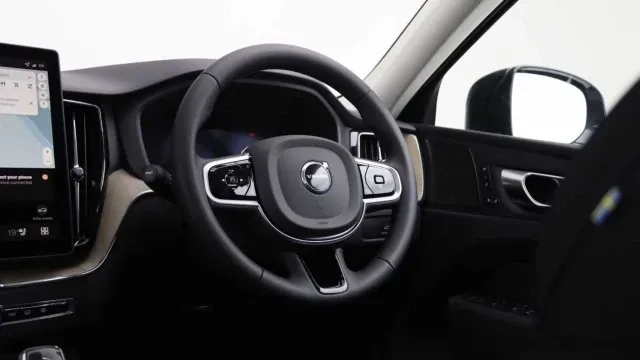 Vehicle Thumbnail 3
