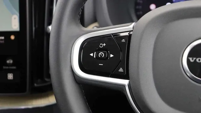 Vehicle Thumbnail 14