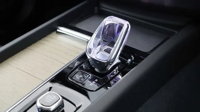 Vehicle Thumbnail 18