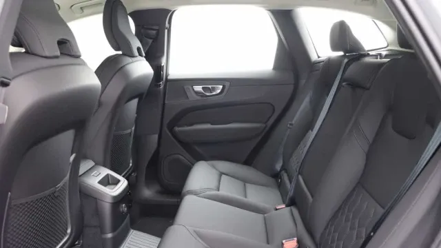 Vehicle Thumbnail 43