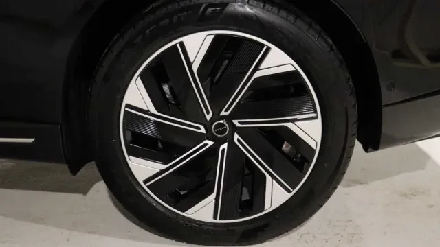 Vehicle Thumbnail 2