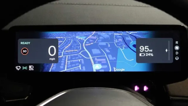 Vehicle Thumbnail 4