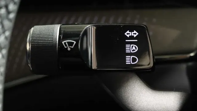 Vehicle Thumbnail 11