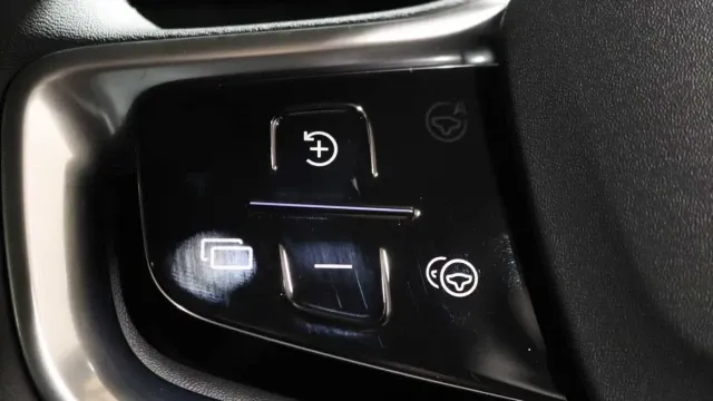 Vehicle Thumbnail 13