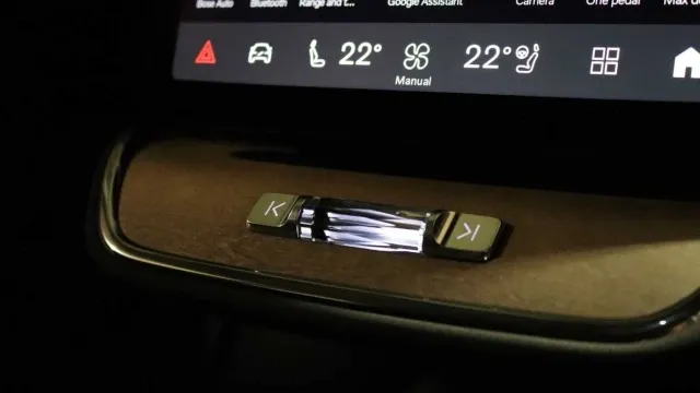 Vehicle Thumbnail 33