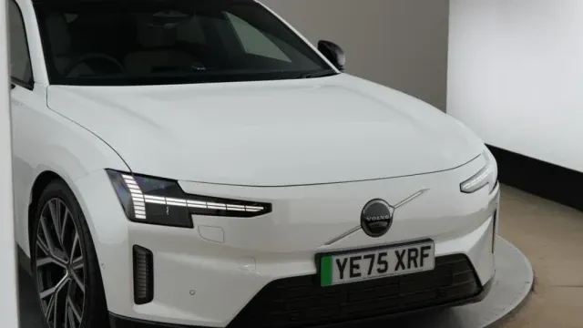 Vehicle Thumbnail 23