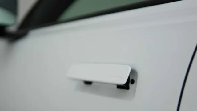 Vehicle Thumbnail 43
