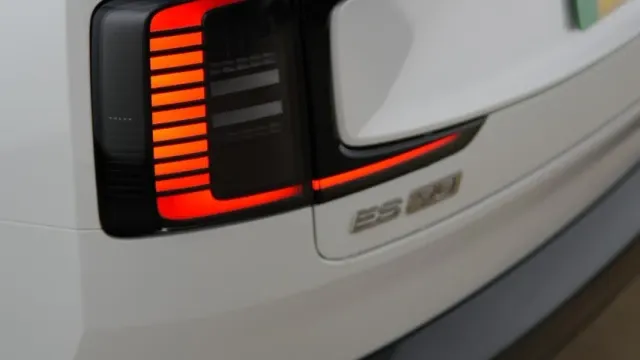 Vehicle Thumbnail 48