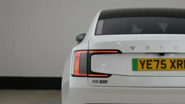 Vehicle Thumbnail 11
