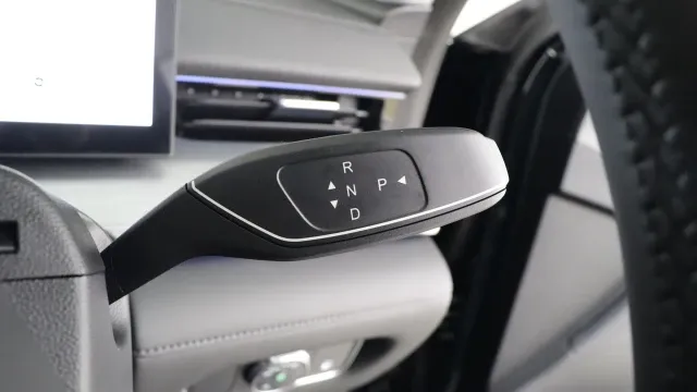 Vehicle Thumbnail 22