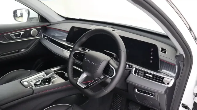 Vehicle Thumbnail 4