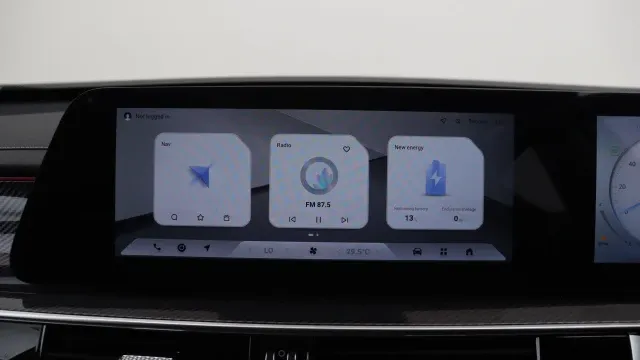 Vehicle Thumbnail 12